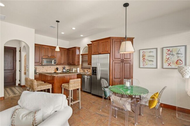 Foto del edificio - 17545 W Reed Park Rd