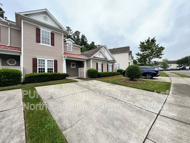 Building Photo - 8267 Carob Tree Ln
