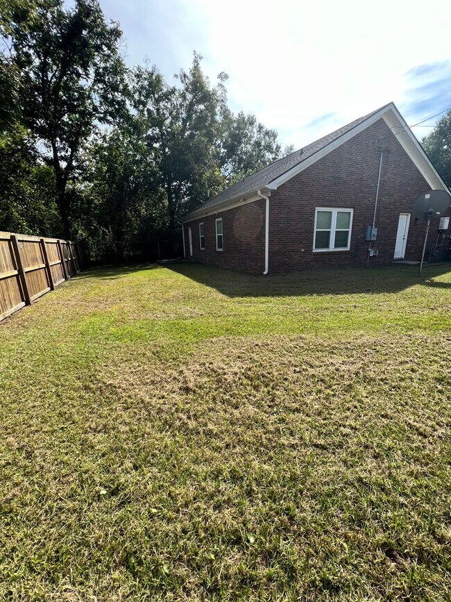 Foto del edificio - Beautiful 3bed, 2bath Home in Park Circle