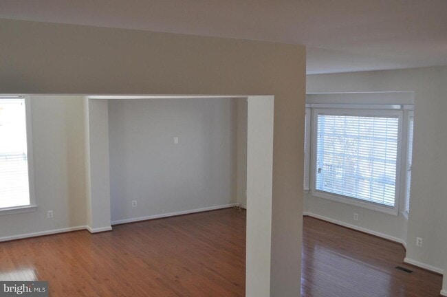 Building Photo - 22639 Tivoli Ln