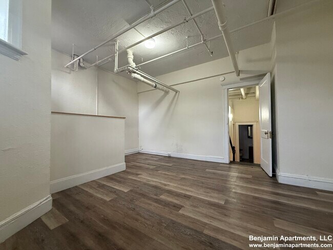 Building Photo - 1173 Boylston St