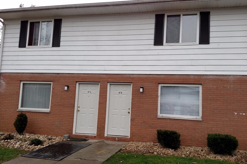 Great location - 108 Oak Meadow Dr
