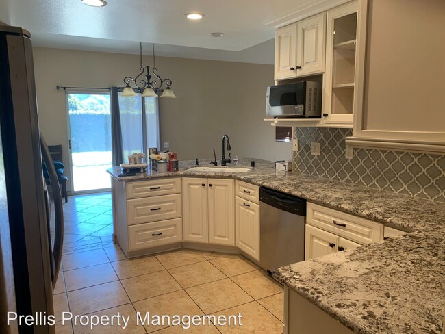 Building Photo - 4 br, 2 bath House - 574 Casabella Ct.