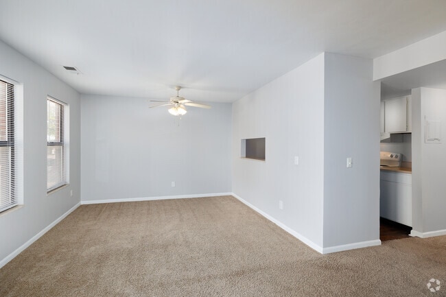 Primrose - Dining Room - Cityside Apartments