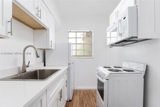 Building Photo - 635 8th St