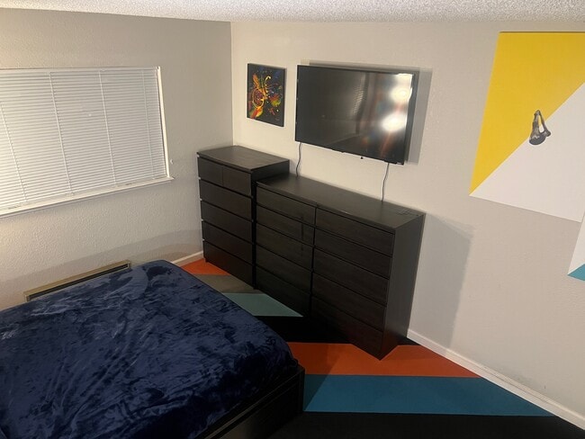 Foto del edificio - 2031 Market Ave