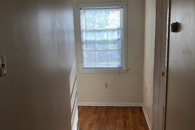 Hallway - 325 Main St S