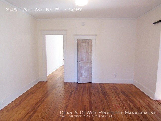 Foto del edificio - 245 13th Ave NE