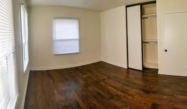 Foto del edificio - 24366 Chestnut St