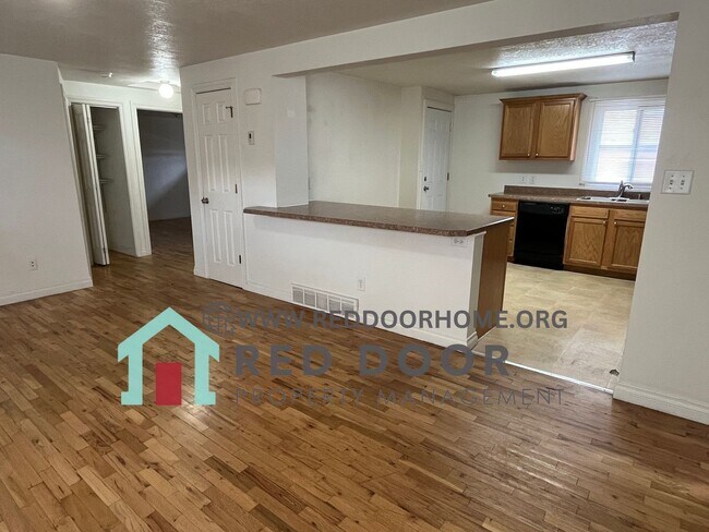 Foto del edificio - 512-514 21st Ave NE Great Falls, MT 59404