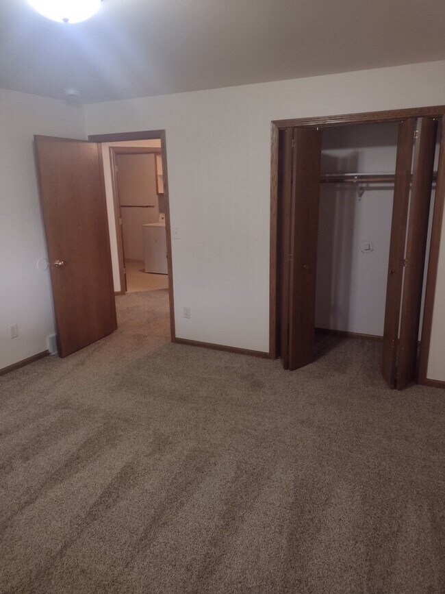 Foto del edificio - 1023 Pine Cone Ln