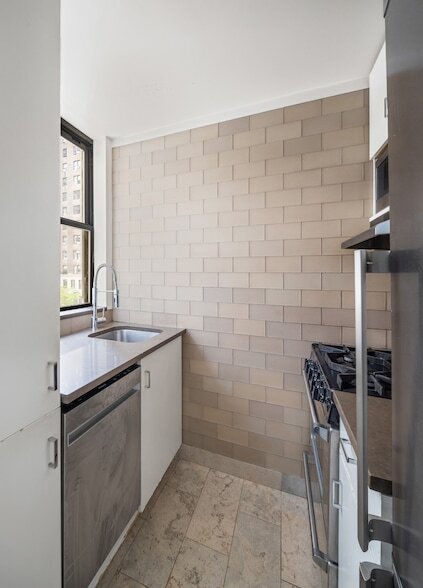 Foto del edificio - 41 W 72nd St