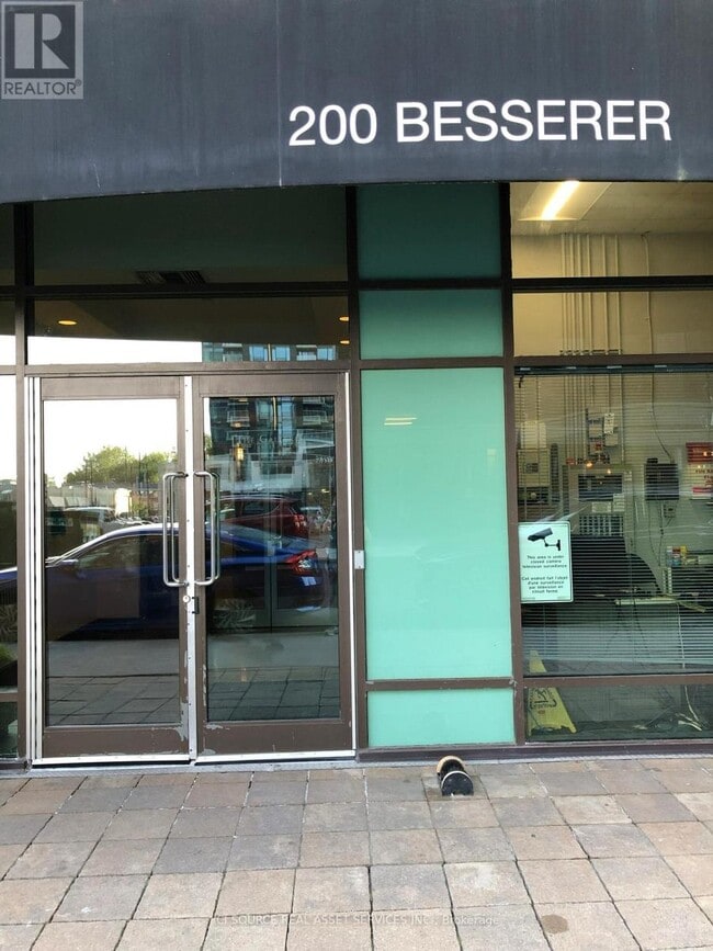 Building Photo - 200 Besserer St