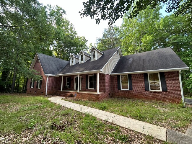 Building Photo - 308 Wynterhall Dr