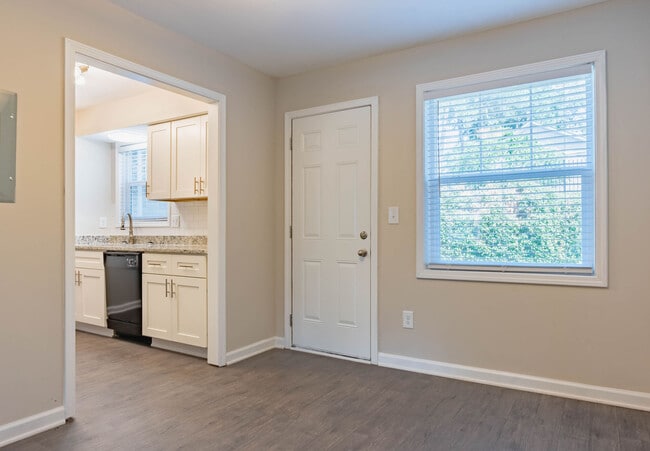 Building Photo - The Grove at Six Hundred Apartment Homes