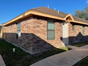 Building Photo - 1806 S Ironwood St