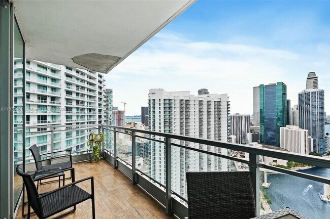 Foto del edificio - 92 SW 3rd St