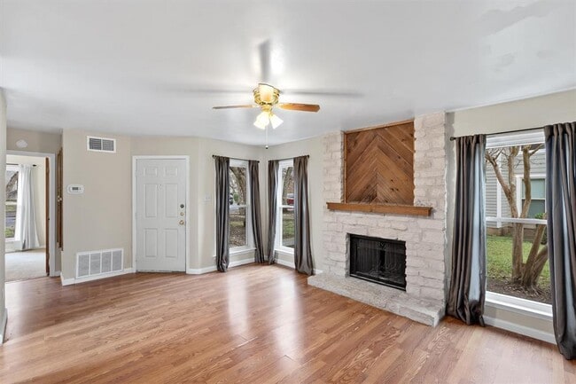 Building Photo - 10616 Mellow Meadow Dr