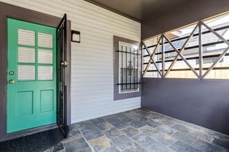 Building Photo - 2806 Holman St