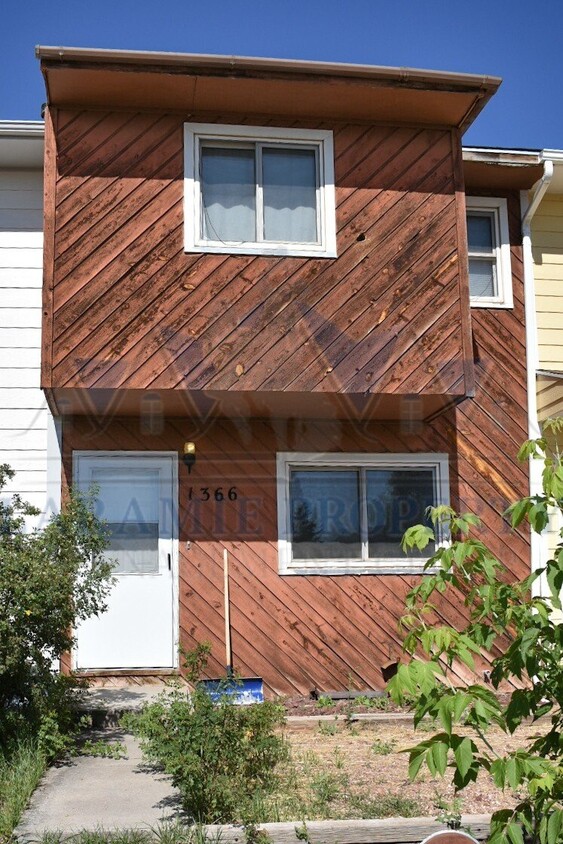 Primary Photo - Charming 3 Bed, 1.5 Bath Home in Laramie, ...