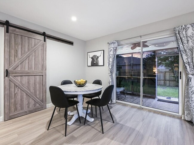 Foto del edificio - 123 Paige Bend