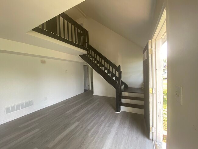 Foto del edificio - 17 Cobble Creek Curv