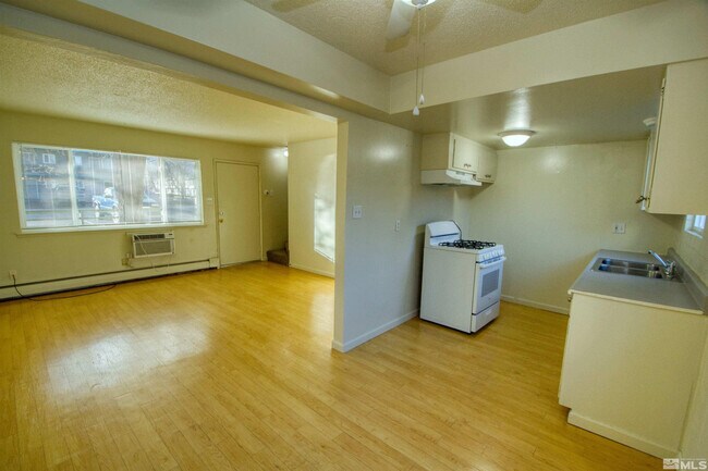 Foto del edificio - 511 Country Village Dr