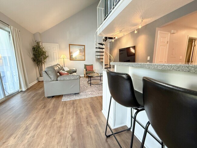 Building Photo - 2738 Brownsboro Rd