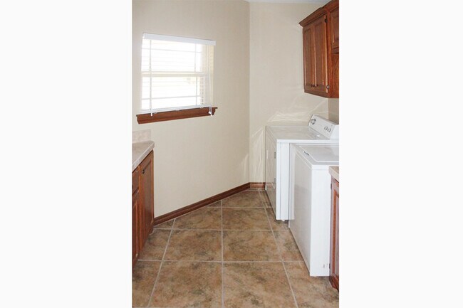 Foto del edificio - Great Home located in Dove Creek!!