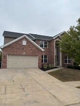 Building Photo - 1028 Pierpoint Ln