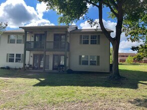 Building Photo - 360 Oxford Ct