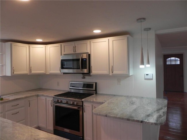 Foto del edificio - 206 Suburban Pkwy