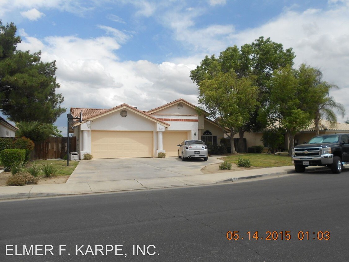 104 Via Roblada, Bakersfield, CA 93314 House Rental in Bakersfield