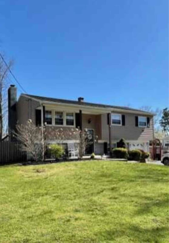 Building Photo - 1023 Onyx Dr