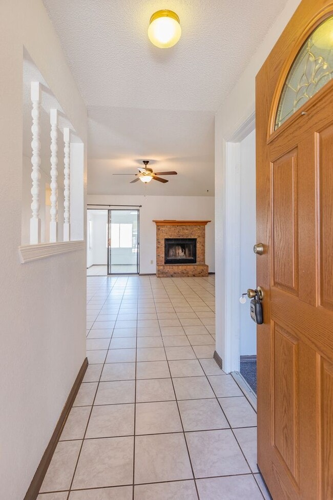 Foto del edificio - 3 Bedroom 2 Bath Home