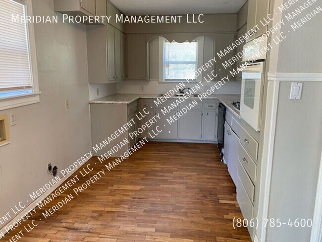 Building Photo - 2420 30th St