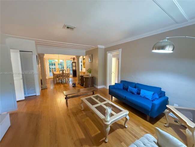 Foto del edificio - 3030 SW 57th Ave