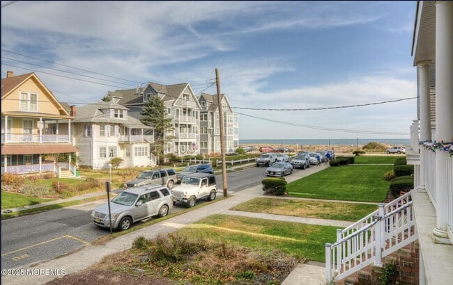 Building Photo - 10 Seaview Ave