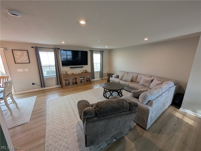 Building Photo - 4500 Bellow Dr