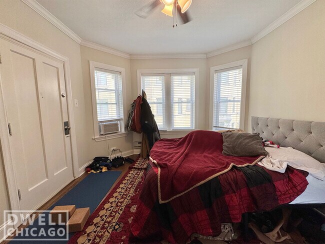 Foto del edificio - 3820 N Greenview Ave