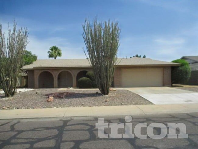 Building Photo - 4150 W Frier Dr