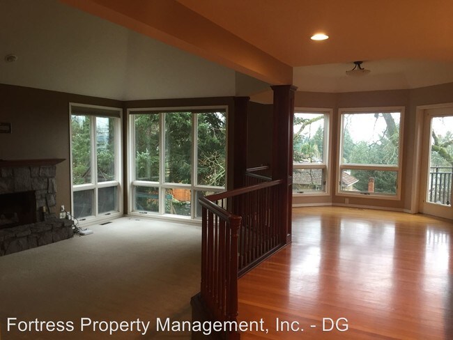 Building Photo - 5 br, 3.5 bath House - 2665 Lexington Terrace