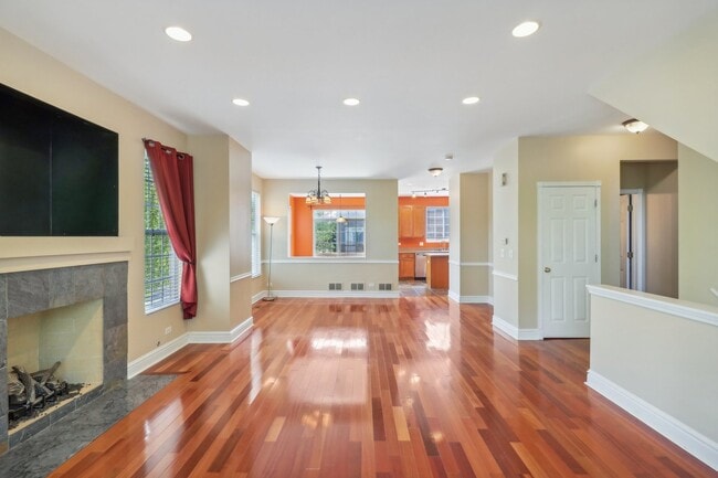 Building Photo - 113 Station Park Cir