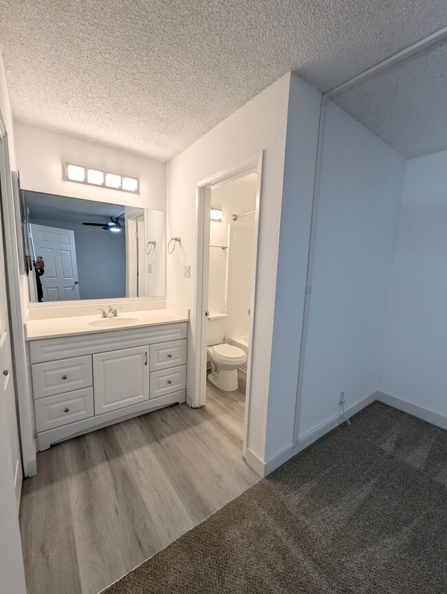 1 Bedroom/1 Bathroom - Plank Floor Option - Kenwal Apartments