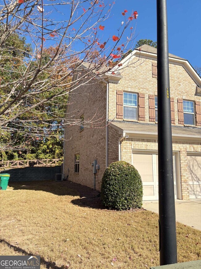 Foto del edificio - 3462 New Fawn Ln