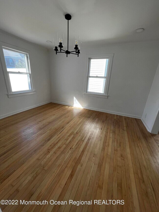 205 Locust Ave photo'