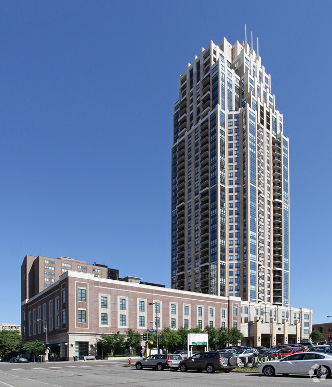 The Carlyle Rentals Minneapolis, MN