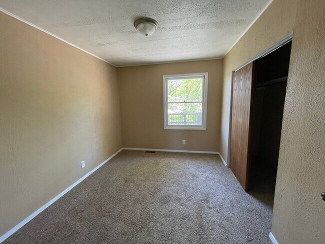 Foto del edificio - Great Location in West Rock Island!