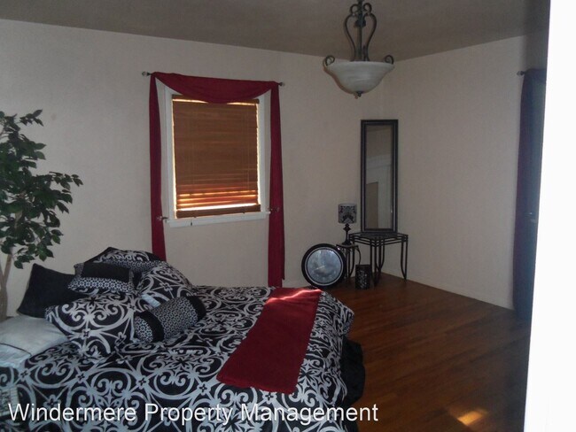 Building Photo - 2 br, 2 bath House - 515 Clay St