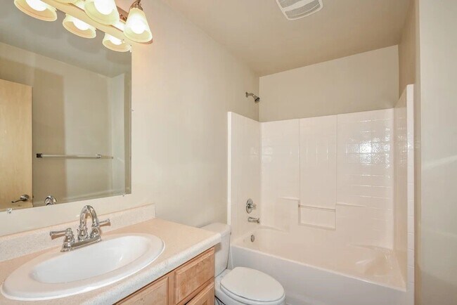 Foto del edificio - 5018 200th St Ct E